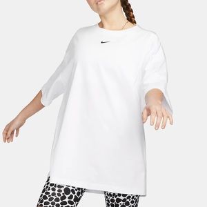 Nike Sportswear Essential Women's Oversized T-Shirt white Size L (12–14)